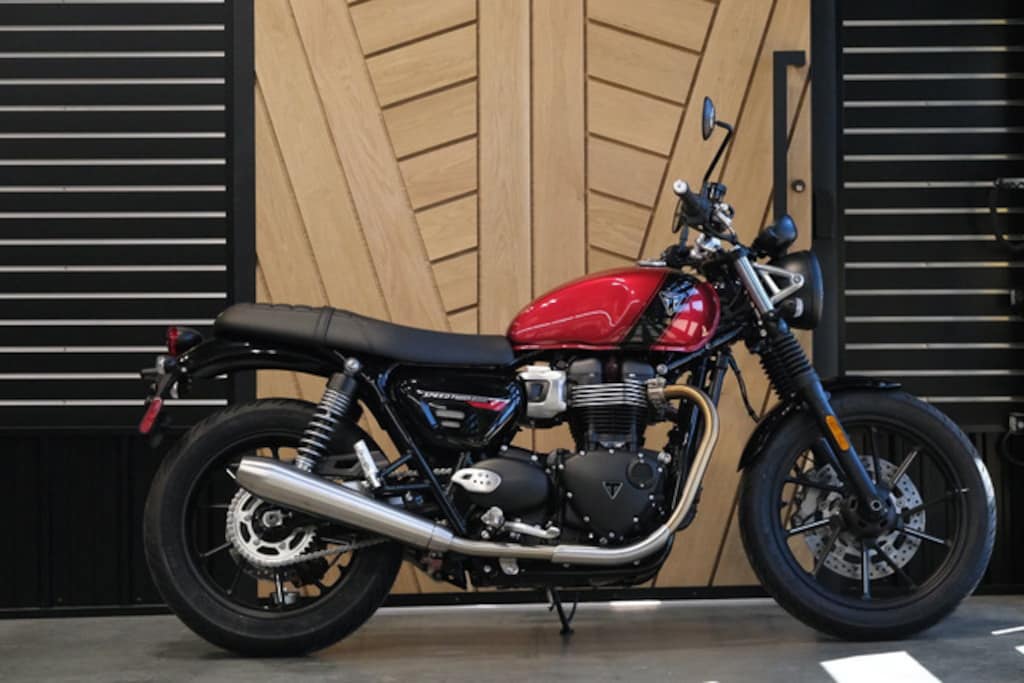 New 2024 Triumph Speed Twin 900 Carnival Redphantom Black MotorCycle