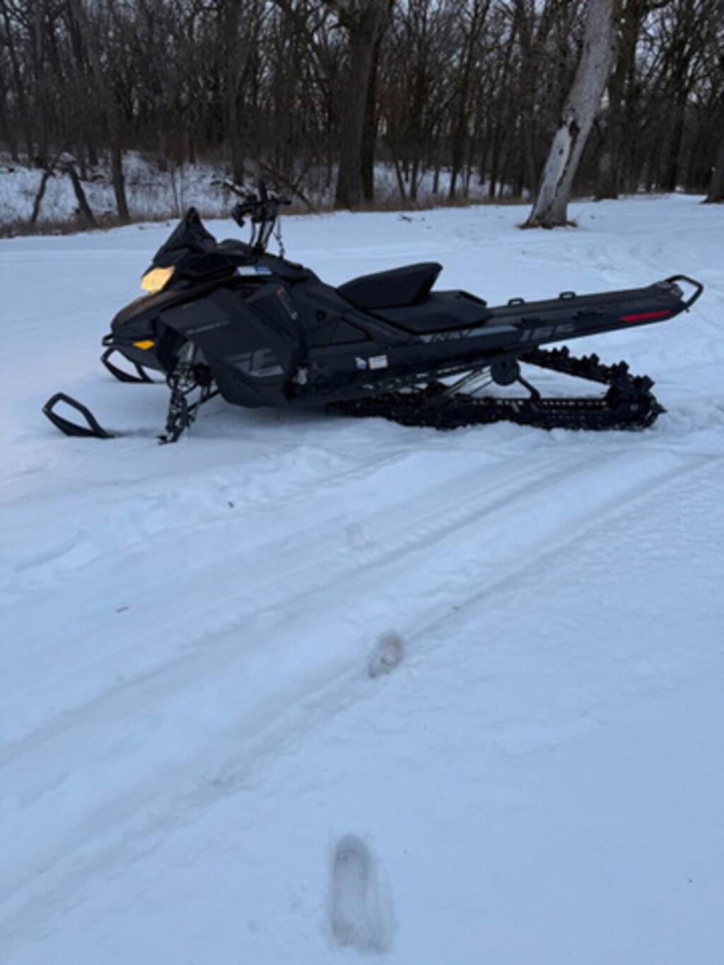 Used 2020 Ski-Doo Summit SP Rotax 850R E-TEC 165 ES Powdermax L. Snowmobile