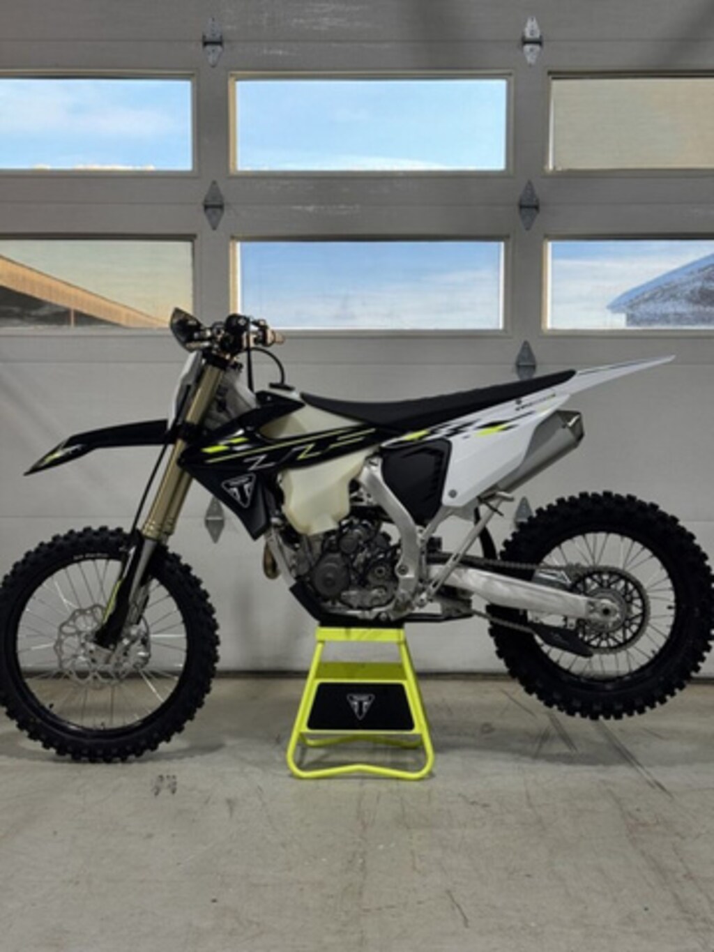 New 2026 Triumph TF 450-C Jet Black/ Pure White 450-C Jetblack Pure White MotorCycle