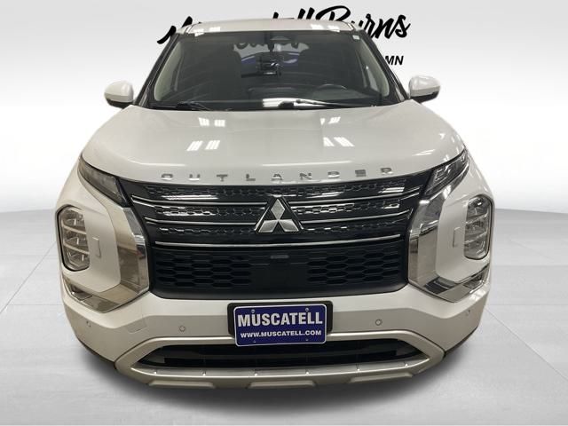 Used 2022 Mitsubishi Outlander SE with VIN JA4J4UA83NZ075597 for sale in Hawley, Minnesota