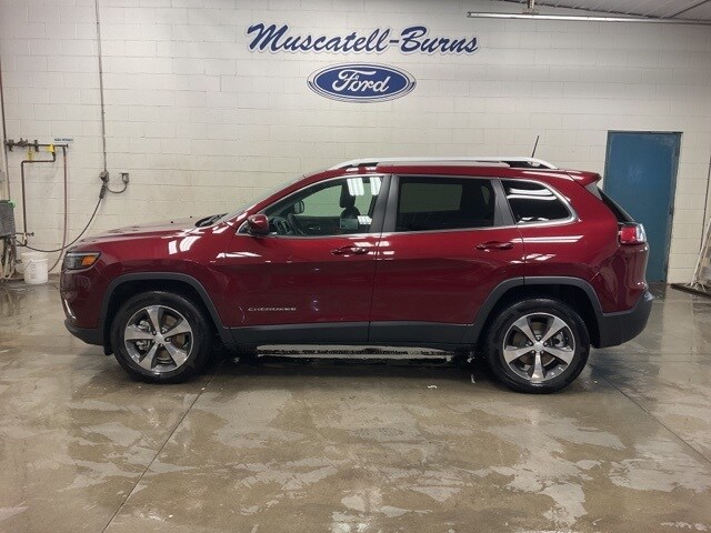 Used 2019 Jeep Cherokee Limited with VIN 1C4PJMDX4KD383110 for sale in Hawley, Minnesota