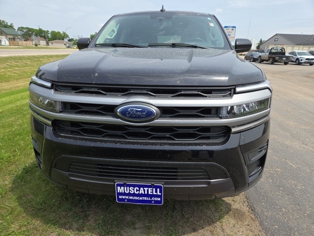 Used 2024 Ford Expedition XLT with VIN 1FMJK1J84REA59444 for sale in Hawley, Minnesota
