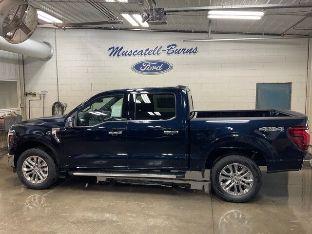 2025 Ford F-150 Lariat photo 2