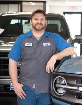 Staff member Derek from ID_328f5f6bd4a8