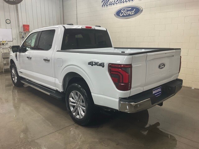 2025 Ford F-150 Lariat photo 3