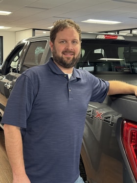 Staff member Aaron Kloos from ID_6ba8cd9f9b51