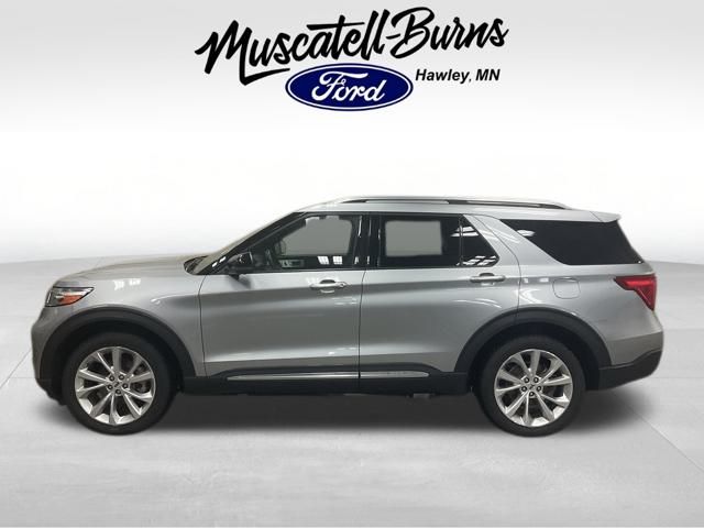 2022 Ford Explorer Platinum photo 3