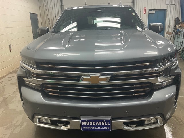 Used 2022 Chevrolet Silverado 1500 Limited High Country with VIN 1GCUYHEL1NZ205650 for sale in Hawley, Minnesota