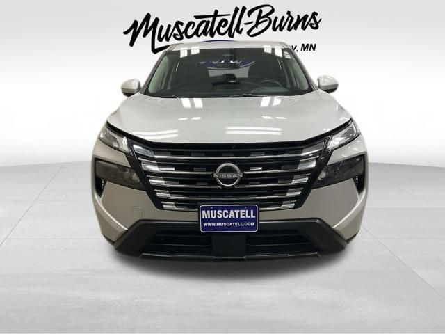 Used 2025 Nissan Rogue SV with VIN 5N1BT3BB0SC795483 for sale in Hawley, Minnesota