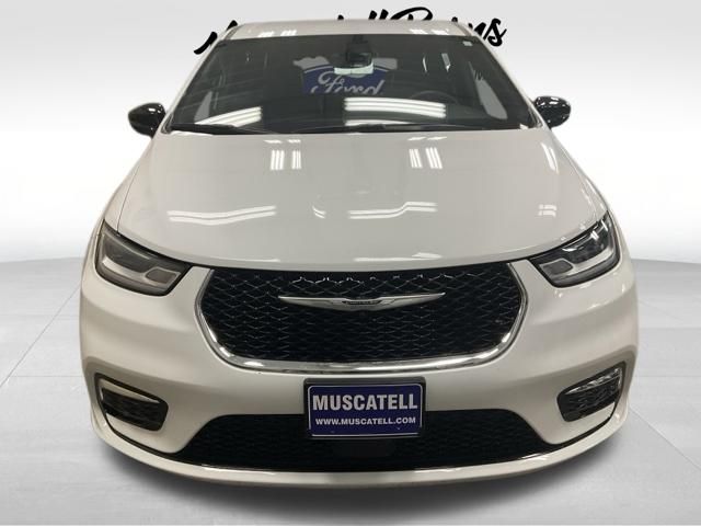 Used 2025 Chrysler Pacifica Select with VIN 2C4RC1BG9SR541216 for sale in Hawley, Minnesota