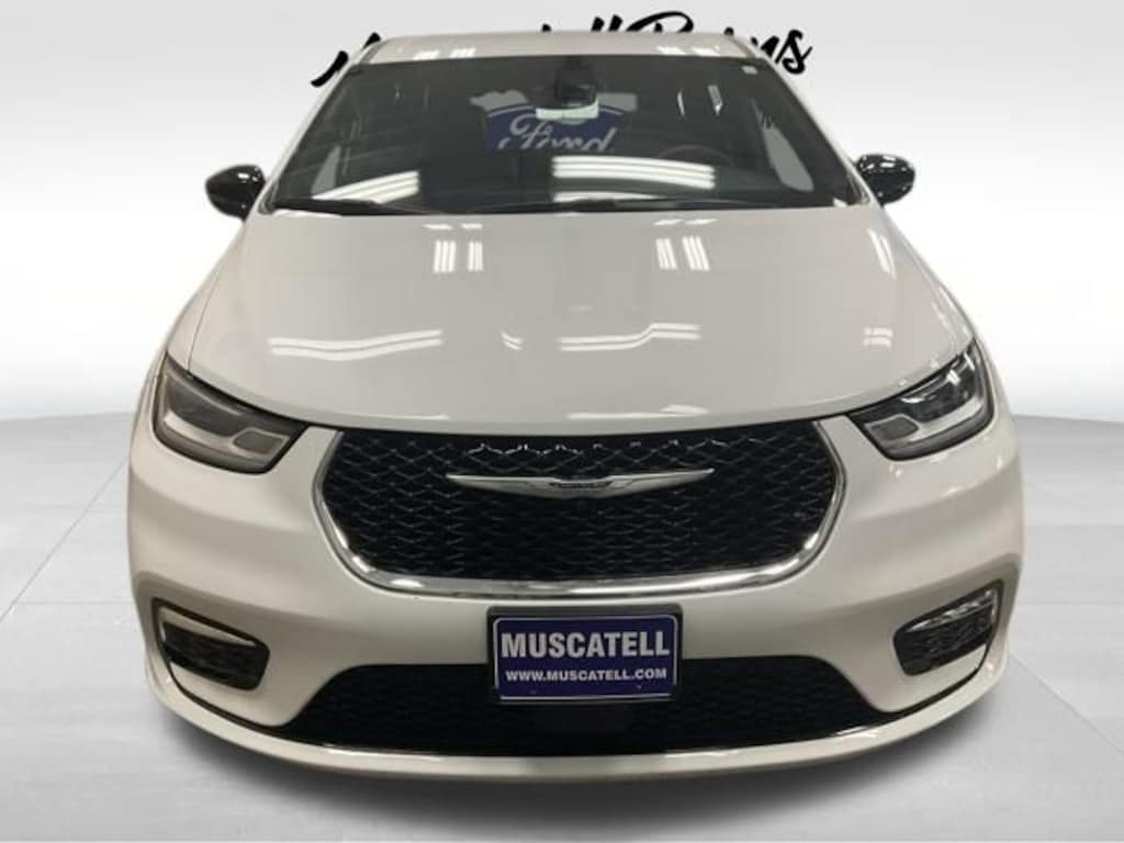 Used 2025 Chrysler Pacifica Select Minivan/Van