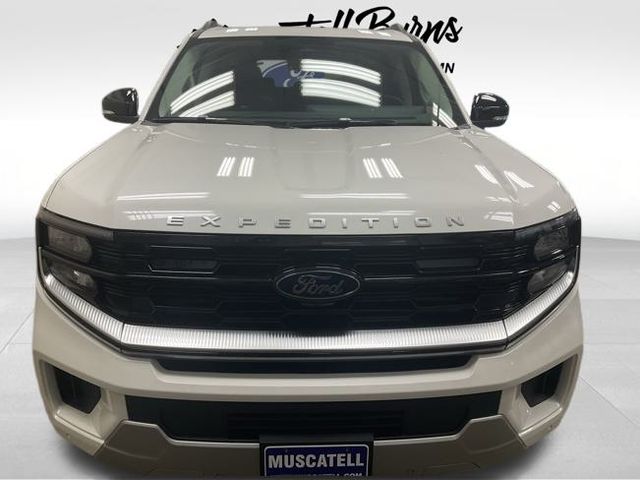 2025 Ford Expedition MAX Platinum photo 2