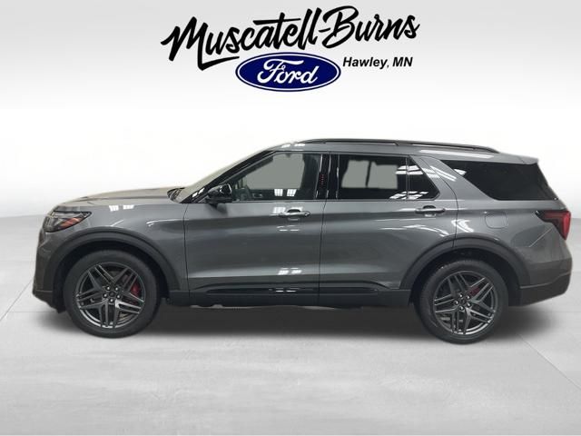 2025 Ford Explorer ST photo 4
