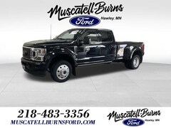 2022 Ford F-450SD Platinum Truck