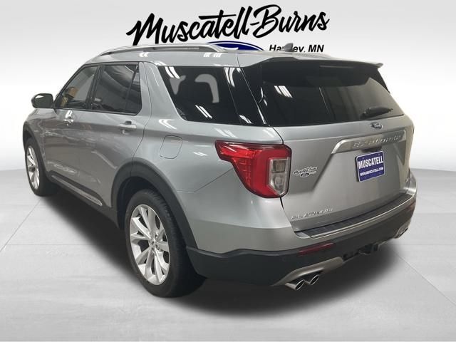 2022 Ford Explorer Platinum photo 2