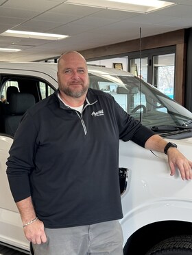 Staff member Jeff Bruer from ID_7e6e2cec6aa4