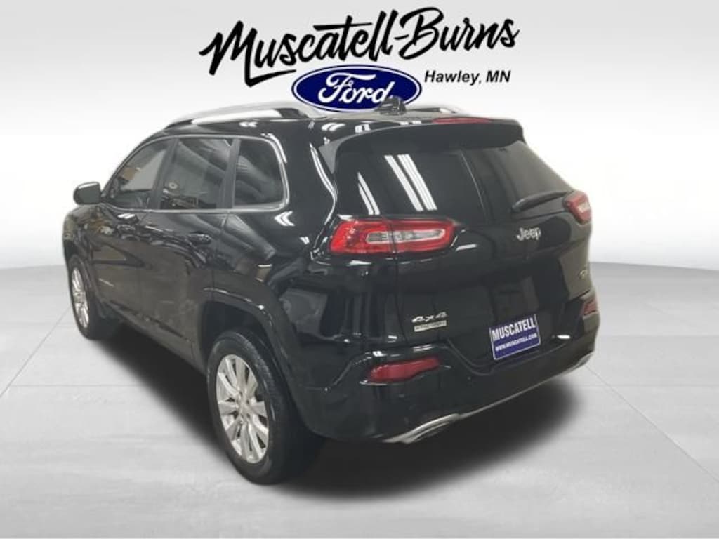 Used 2017 Jeep Cherokee Overland SUV