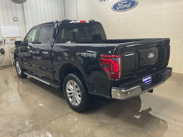 2025 Ford F-150 Lariat photo 3