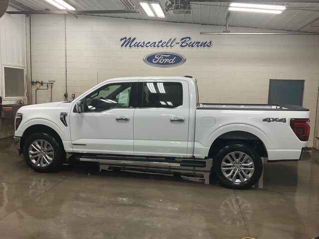 2025 Ford F-150 Lariat photo 2