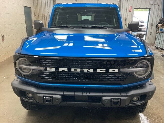 2025 Ford Bronco Badlands photo 2