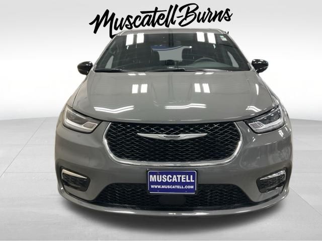 Used 2025 Chrysler Pacifica Select with VIN 2C4RC1BG6SR553369 for sale in Hawley, Minnesota