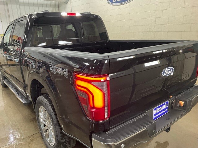 2025 Ford F-150 Lariat photo 3