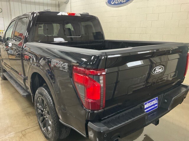 2025 Ford F-150 XLT photo 2