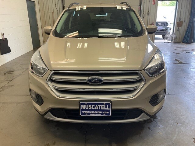 Used 2018 Ford Escape SE with VIN 1FMCU0GD9JUA85615 for sale in Hawley, Minnesota