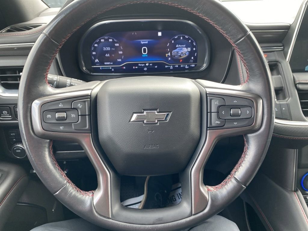 2023 Chevrolet Suburban RST - Photo 18