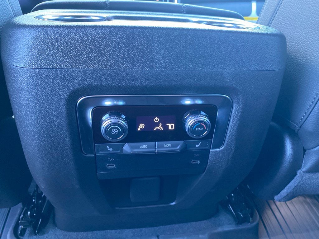 2026 GMC Yukon XL Denali - Photo 25