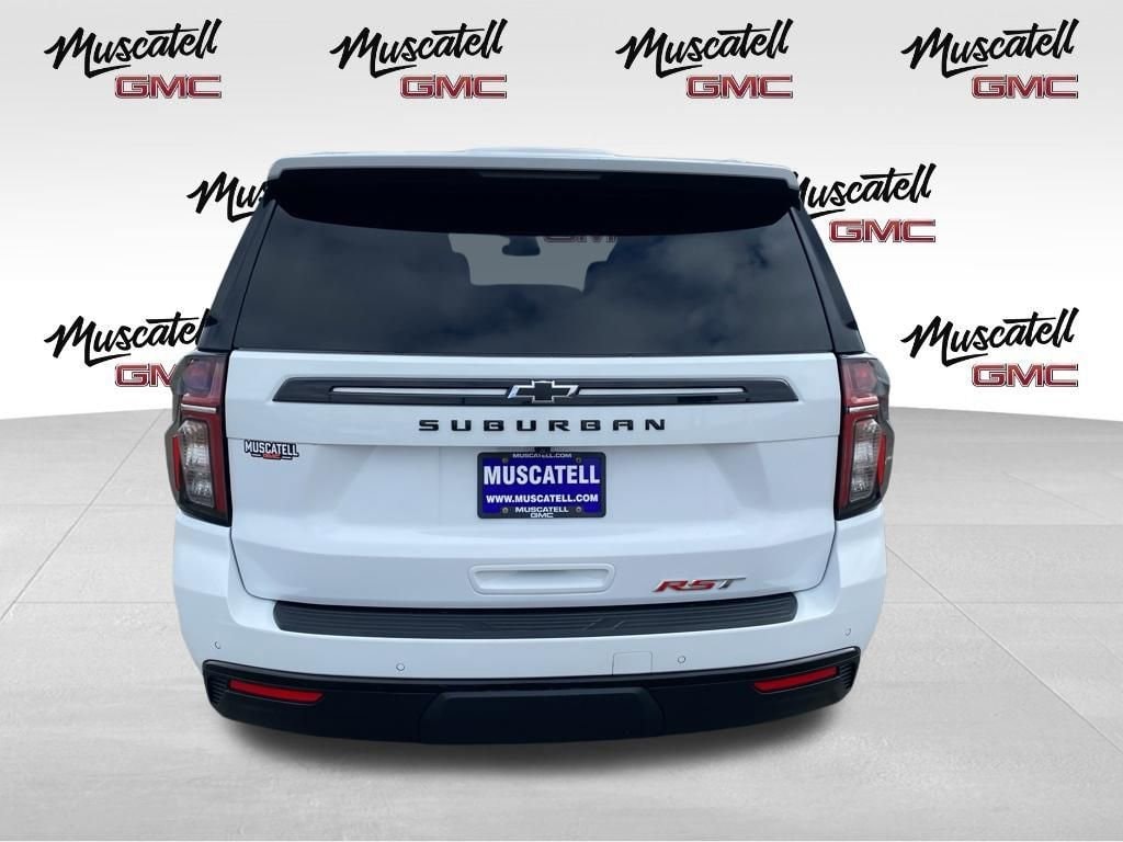 2023 Chevrolet Suburban RST - Photo 6