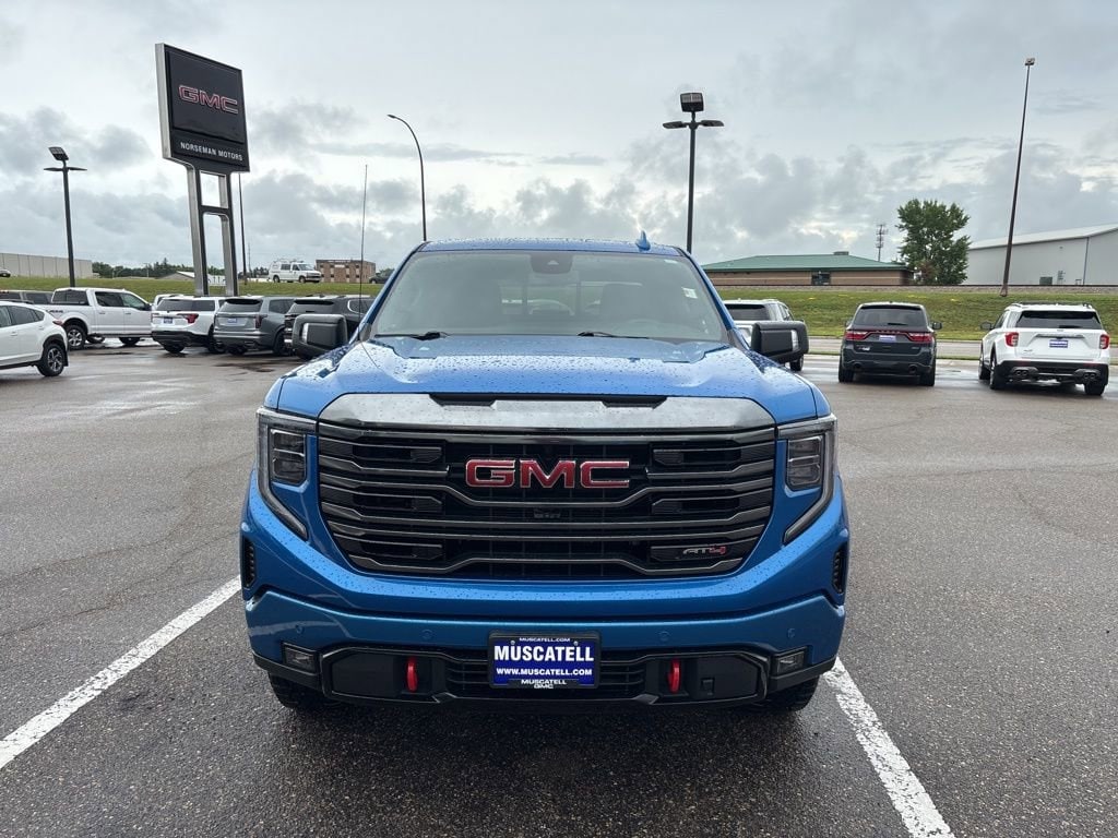 Used 2024 GMC Sierra 1500 AT4 with VIN 1GTUUEE87RZ229592 for sale in Moorhead, Minnesota