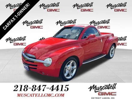 2004 Chevrolet SSR LS Car