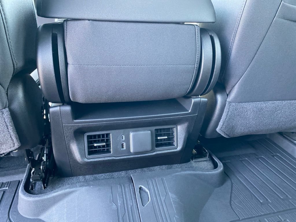 2026 GMC Sierra 3500HD SLE - Photo 23