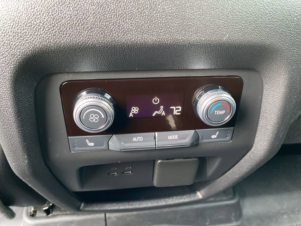 2025 GMC Acadia Denali - Photo 27