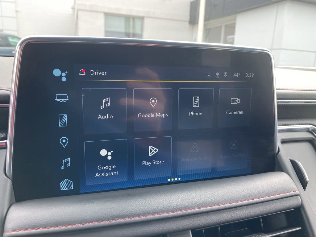 2023 Chevrolet Suburban RST - Photo 15