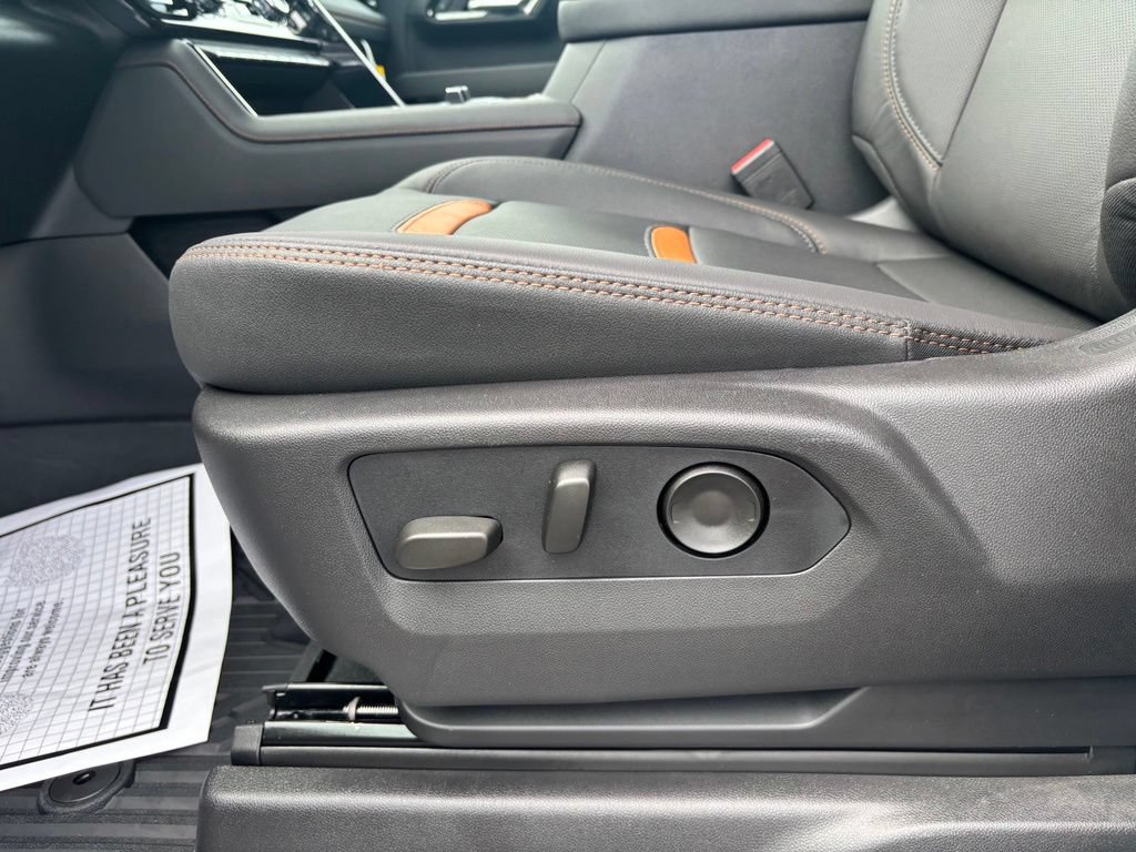 2026 GMC Sierra 3500HD AT4 - Photo 11