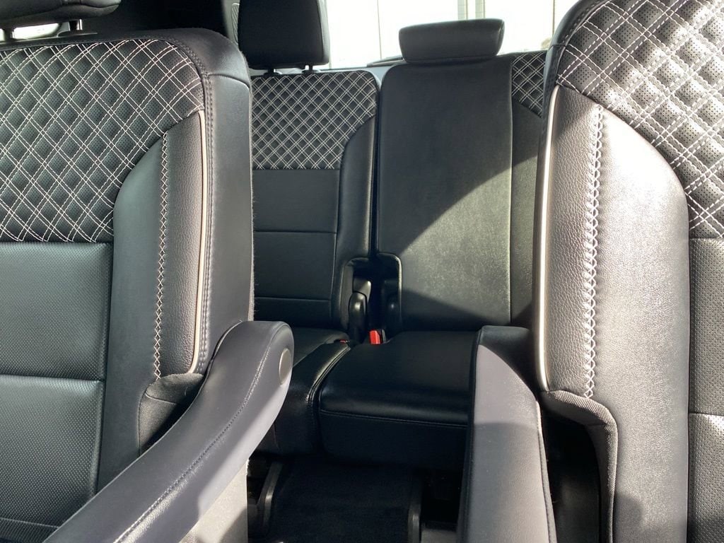 2025 GMC Acadia Denali - Photo 28