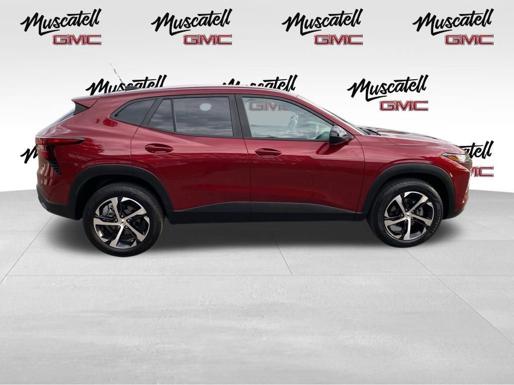 2024 Chevrolet Trax photo 4