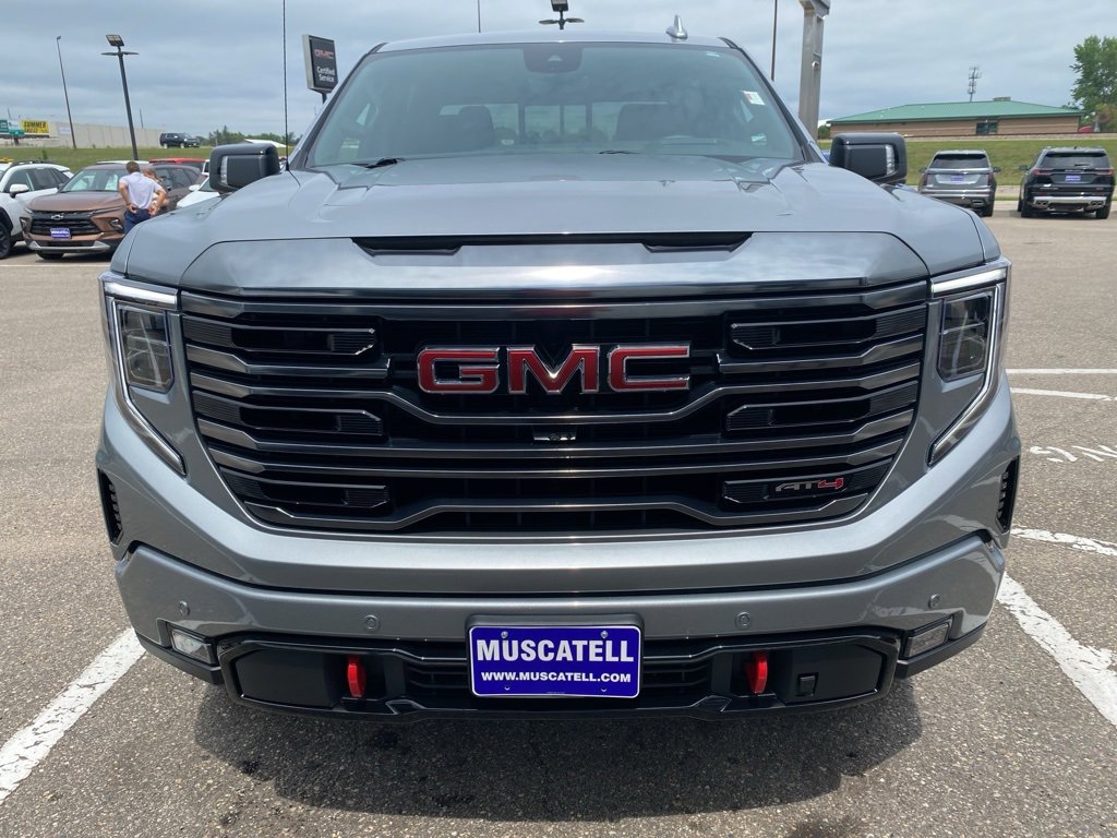 Used 2024 GMC Sierra 1500 AT4 with VIN 1GTUUEE88RZ127816 for sale in Moorhead, Minnesota