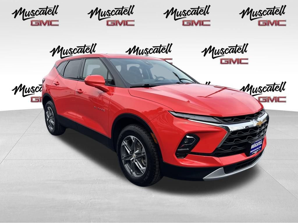 2025 Chevrolet Blazer 2LT photo 3