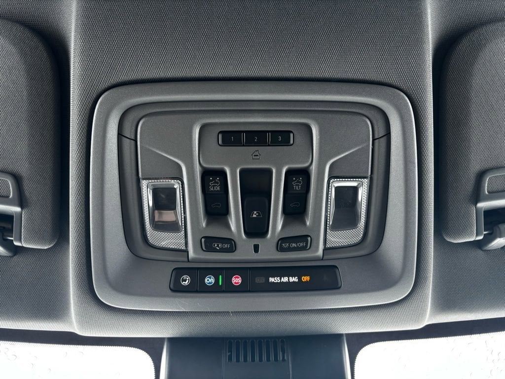 2026 GMC Sierra 1500 SLT - Photo 21