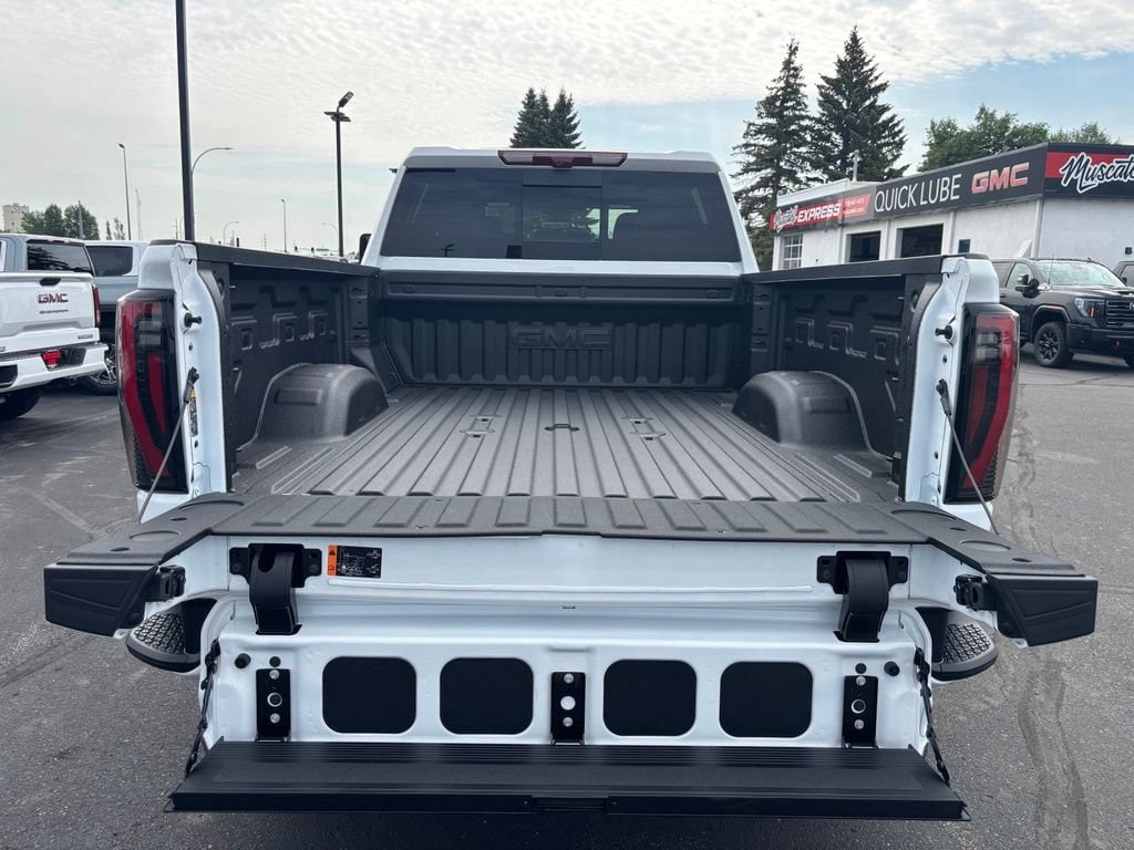 2026 GMC Sierra 3500HD AT4 - Photo 31
