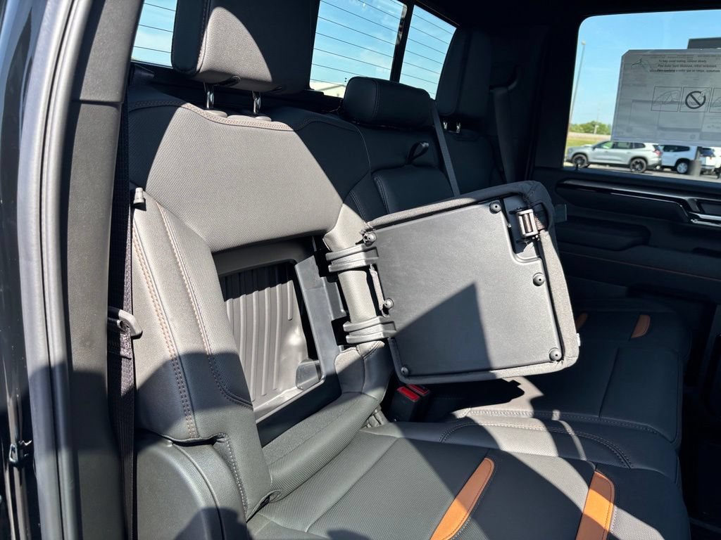 2026 GMC Sierra 3500HD AT4 - Photo 29