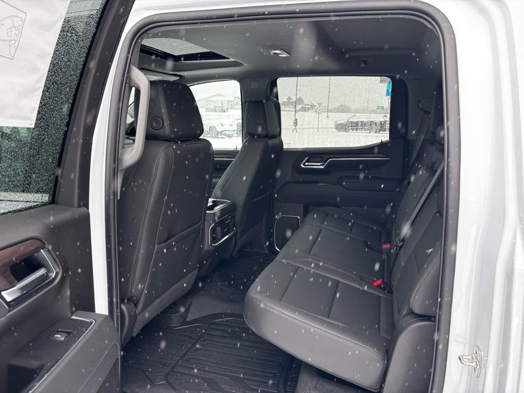 2026 GMC Sierra 1500 SLT - Photo 25