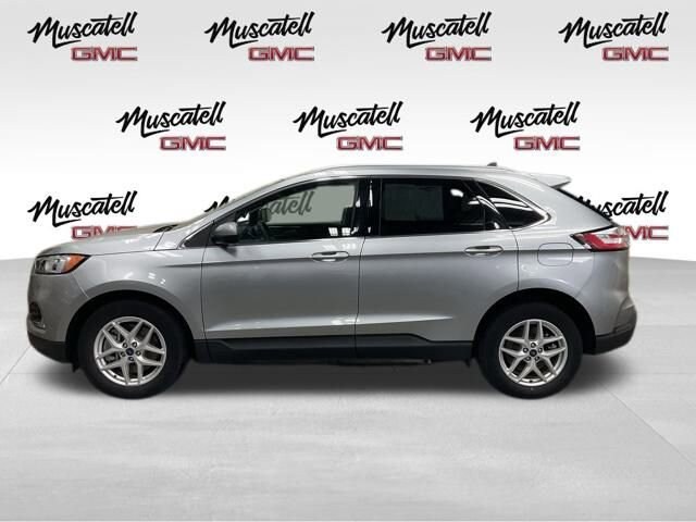 2022 Ford Edge SEL photo 4
