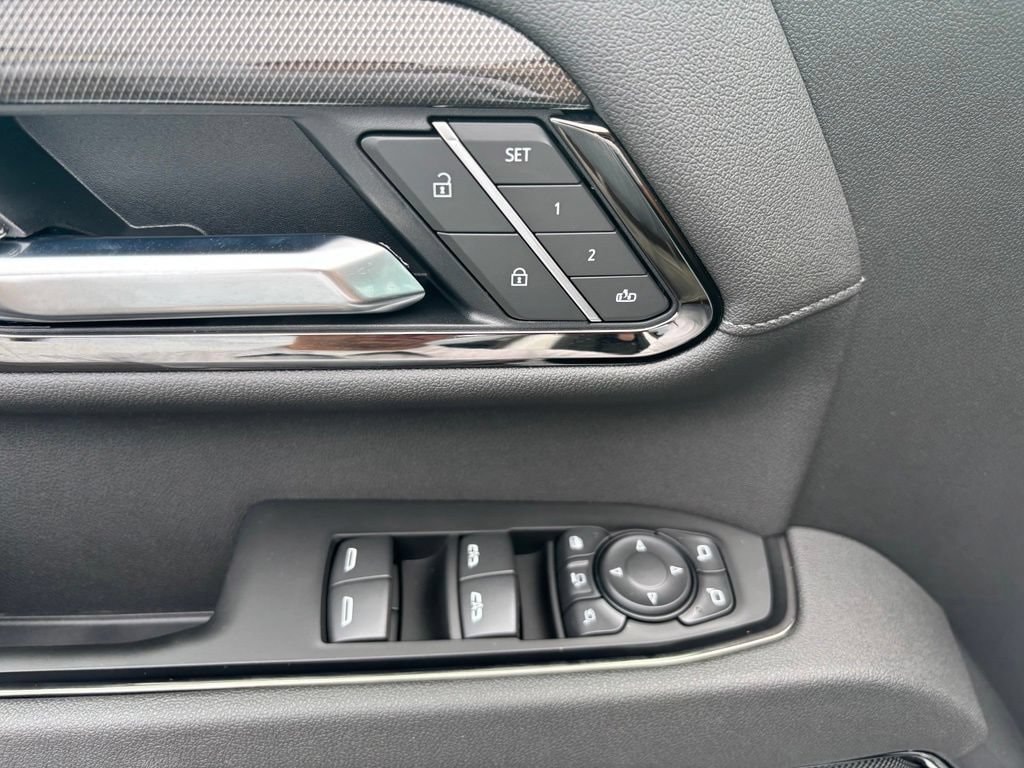 2026 GMC Sierra 3500HD AT4 - Photo 10