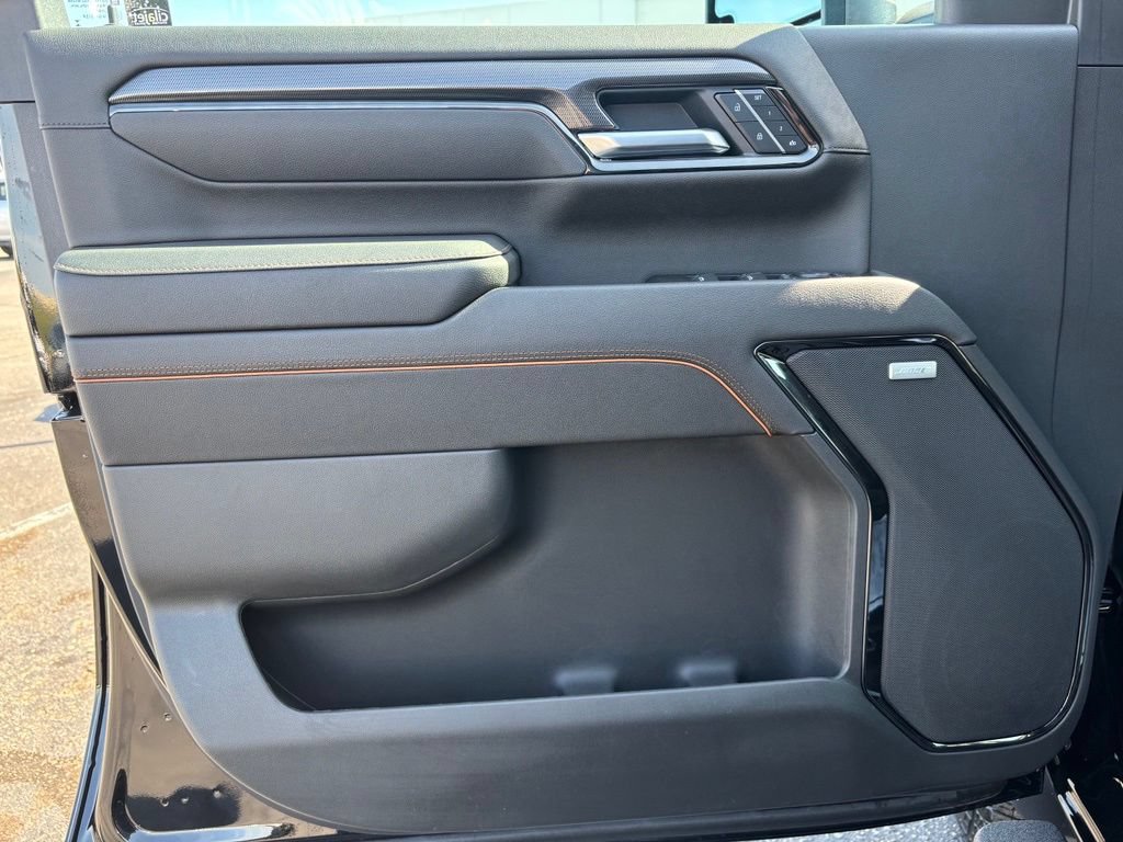 2026 GMC Sierra 3500HD AT4 - Photo 9