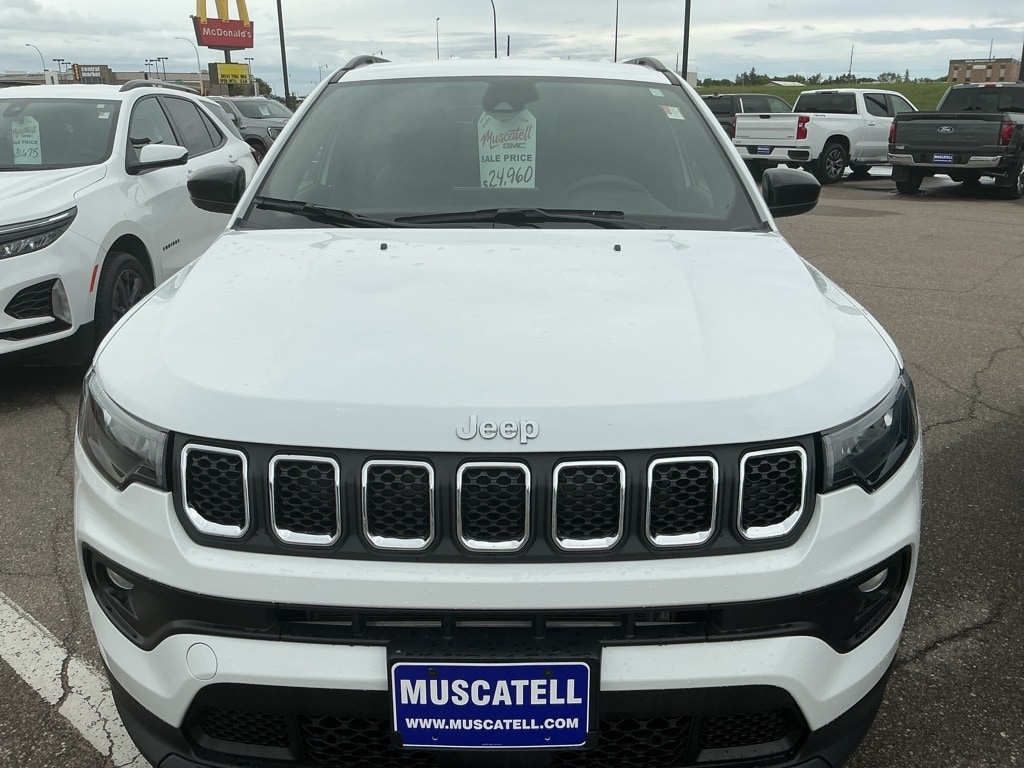 Used 2024 Jeep Compass Latitude with VIN 3C4NJDBN2RT603289 for sale in Moorhead, Minnesota