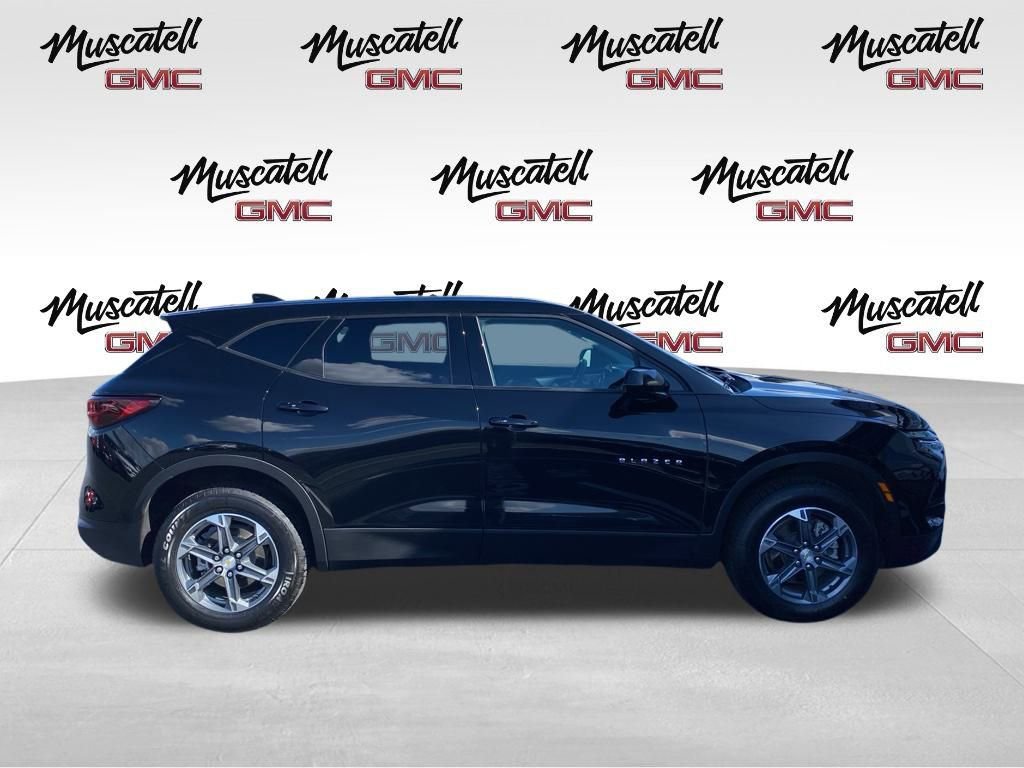 2025 Chevrolet Blazer 2LT photo 4
